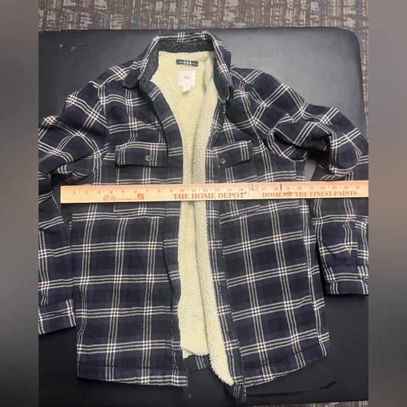 H&M Sherpa Lined Flannel Jacket - Picture 3 of 4